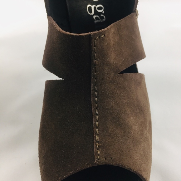 Pedro Garcia Cocoa Suede Heels - Never Worn! - Picture 4 of 8